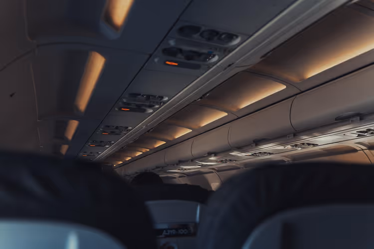 10 Regler for å gå av flyet med et friskt ansikt