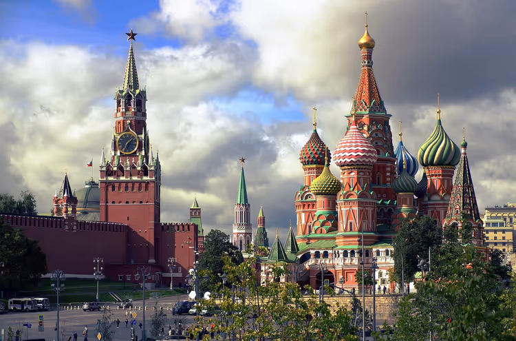 Moskova Kremlin: bu rehberleri neden kaldırdık