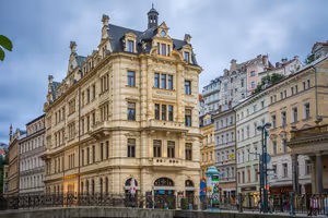 Kur in Karlovy Vary und Marianske Lazne: Wie viel eine Woche Behandlung kostet