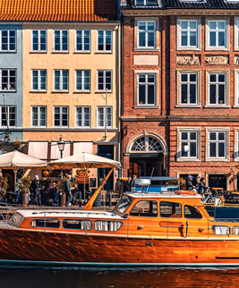Tivoli Gardens in Kopenhagen: Tickets, Saisons und beste Fahrgeschäfte
