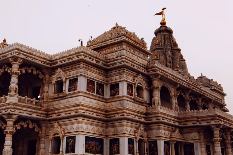 Prem-Mandir-Tempel in Vrindavan, Indien