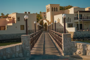 Ras Al Khaimah: hva du bør se, hvor du kan bo og hvordan du kommer dit