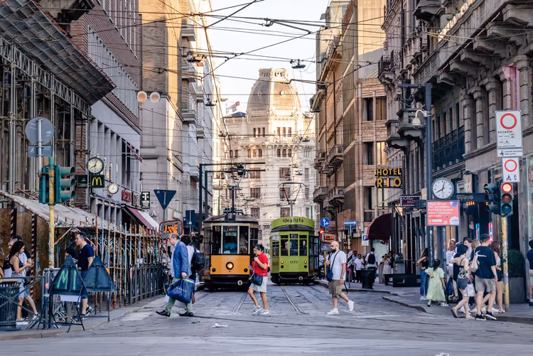 Milano'da alışveriş: başarılı alışverişler için 8 cadde ve semt