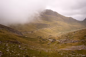 Montenegro mit dem Auto: Route, Parken und echte Kosten