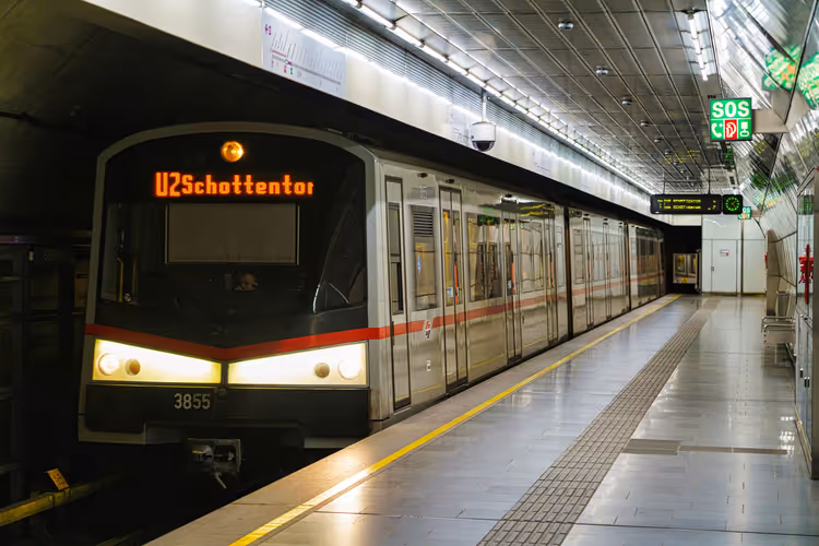 Prag'dan Viyana'ya: otobüs, tren, araba veya uçak