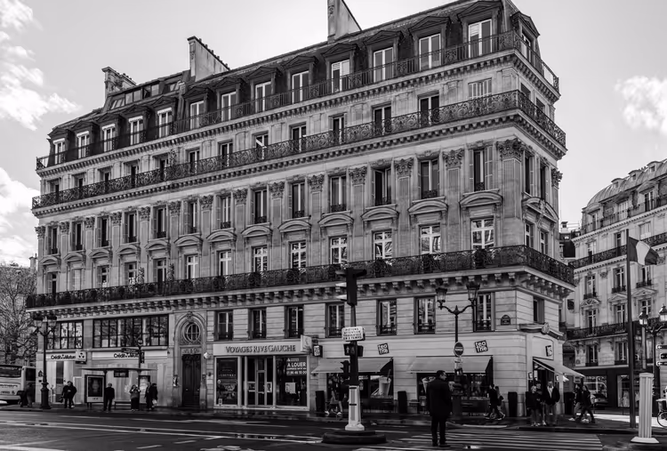 Hoteller i sentrale Paris: 11 adresser å bo på fra to til fem stjerner