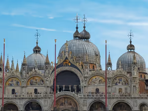 12 Trestjernershoteller i sentrum av Venezia: hvor du kan bo nær Markusplassen
