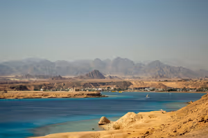 4 Sterren hotels in Sharm el-Sheikh aan de eerste lijn: 15 opties met eigen rif