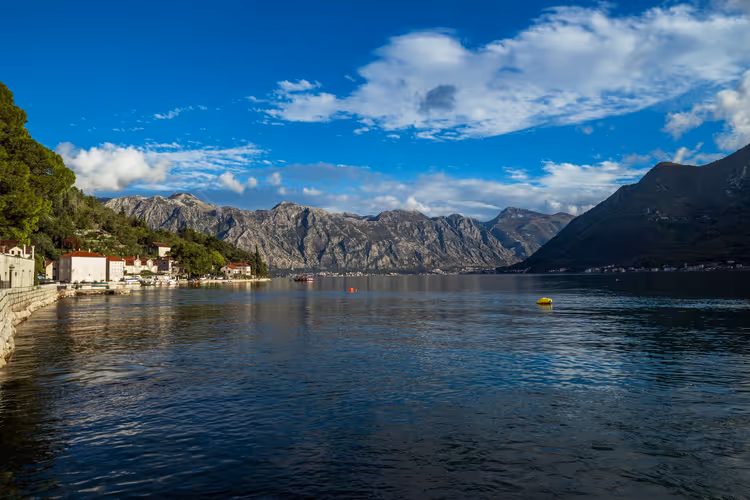 Baai van Kotor: steden, panorama's en het beste seizoen voor je reis