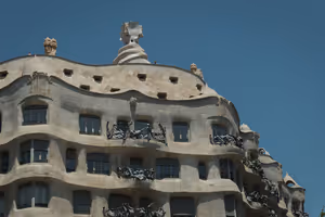 Casa Mila i Barcelona: billetter, åpningstider og takutsikt