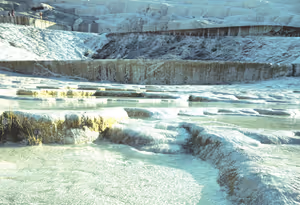 Pamukkale'yi bir günde gezmek: travertenler, Hierapolis ve Kleopatra havuzu