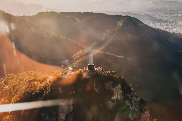 Panorámica de Río de Janeiro con la estatua del Cristo