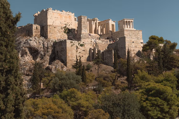 Blick auf die Akropolis vom Zentrum Athens