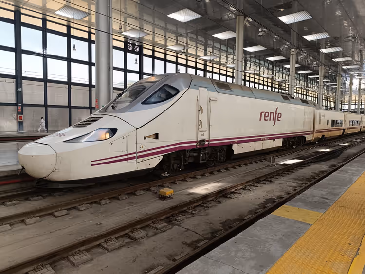 Fra London til Paris: hva er billigst og raskest i 2026