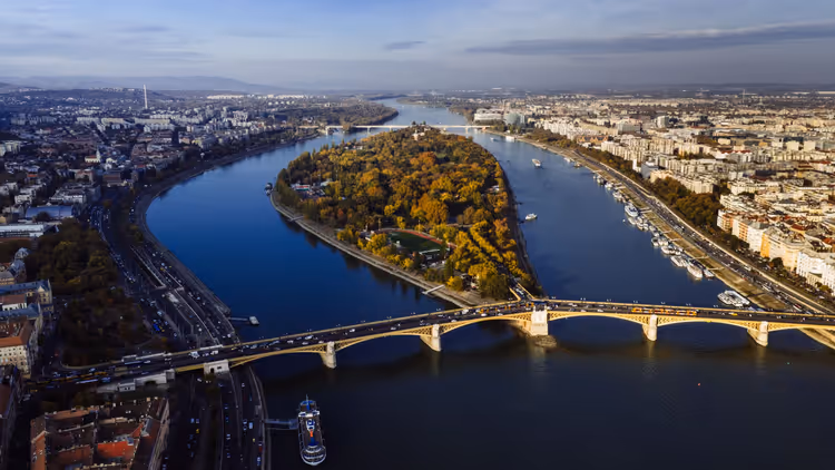 جزيرة مارغريت في بودابست: ماذا ترى وكيف تصل إليها بالترام
