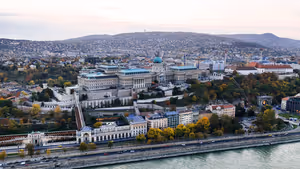 15 Femstjerners hoteller i sentrale Budapest: hvilket bør du velge for reisen din