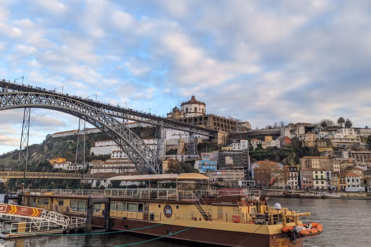Ribeira-distriktet og Dom Luís I-broen i Porto