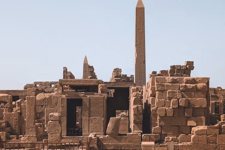 Säulensaal des Karnak-Tempels in Luxor