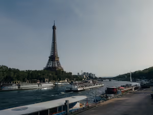 Gåtur i Paris: fra Louvre til Eiffeltårnet på én dag