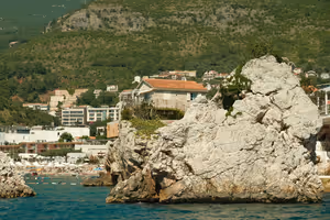 Privéstrand en maaltijden inbegrepen: 20 Montenegrijnse hotels aan zee