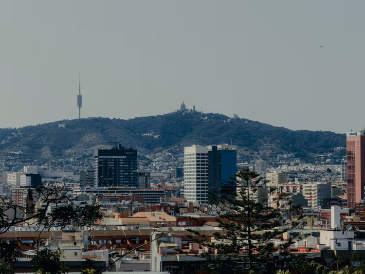 Barselona'daki ispanyol köyü: tek ziyarette İspanya'nın 117 binası