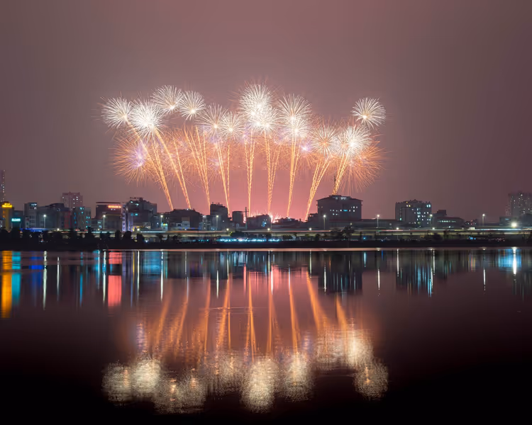 Silvester in Reykjavik: Lagerfeuer, Feuerwerk und was am 31. Dezember geschlossen ist