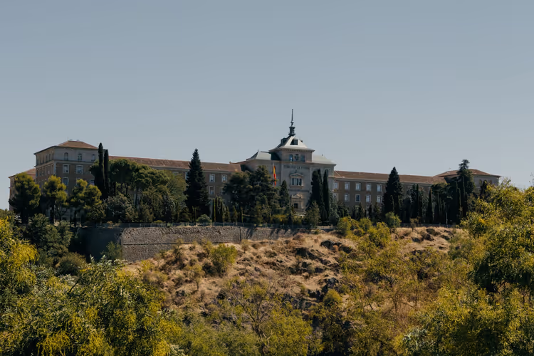 7 Fakta om Spania: en ørken i Almeria, fønikiske Cadiz og en kirke på 2 m²