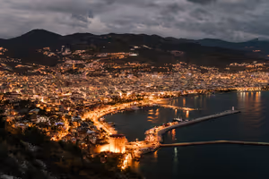 Transfer vom Flughafen Gazipasa nach Alanya: Bus, Taxi und Preise 2026