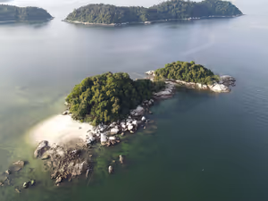 Что удивляет в Малайзии: законы, джунгли и остров Лабуан