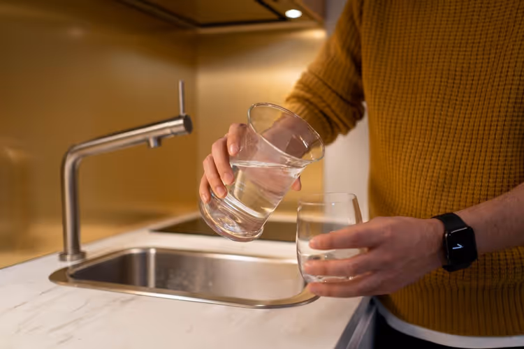 Glas schoon kraanwater
