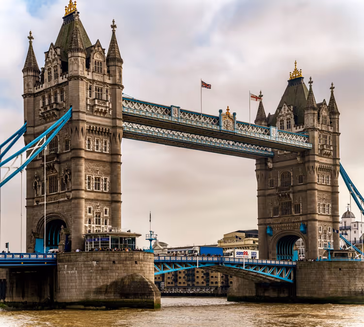 Tower bridge: slik fungerer åpningen og dette kan du se i galleriene