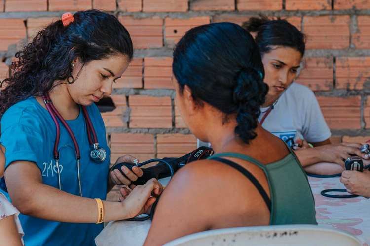 Kompetensutveckling inom omvårdnad: så väljer du kurs och vad den ger dig